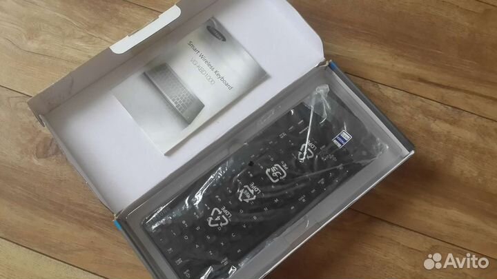 Беспроводная клавиатура Samsung VG-KBD1000