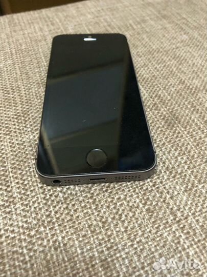 Телефон iPhone 5s