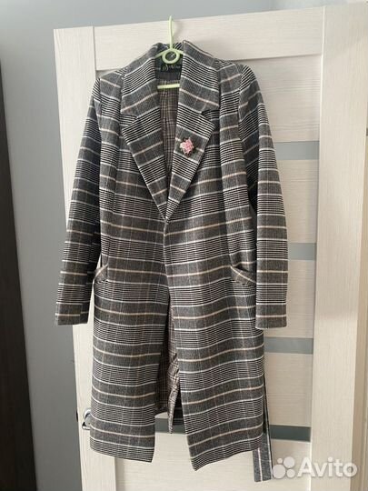 Пальто женское демисезонное 44
