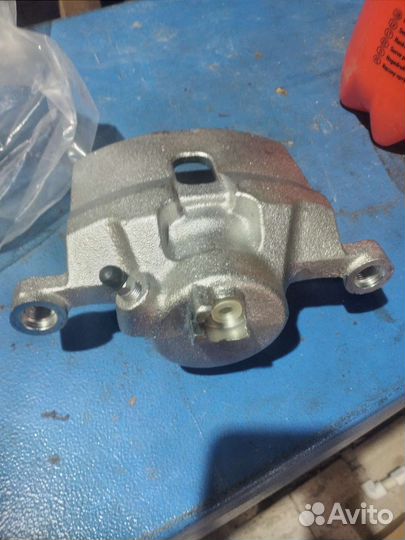 Суппорт тормозной хоонда црв 1