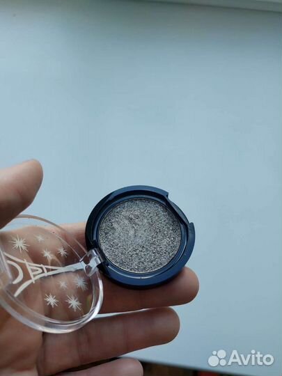 Тени для век Vivienne sabo