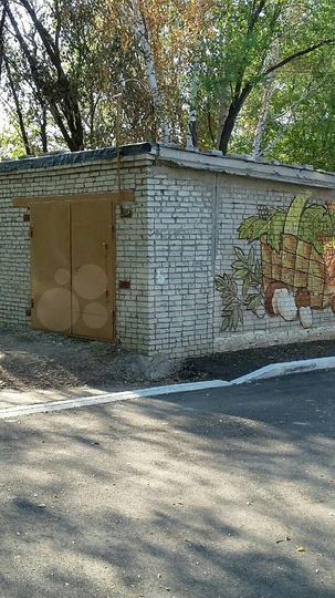 Гараж, > 30 м²