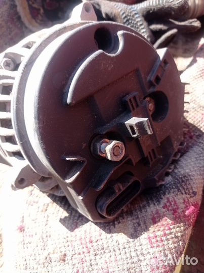 Генератор mercedes грузовик