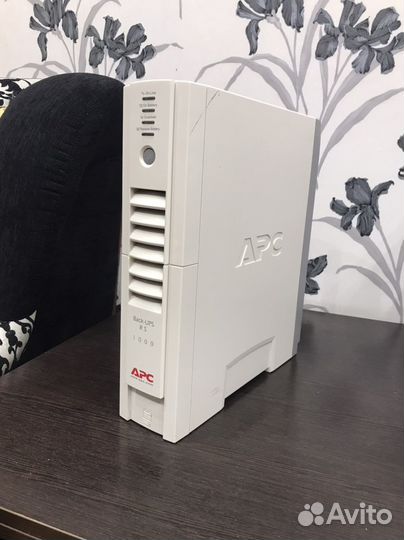 Ибп APS Back - UPS RS 1000