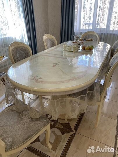 Силиконрвая скатерть с кружевом