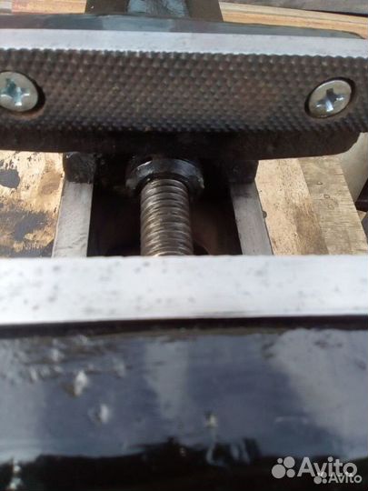 Тиски слесарные поворотные СССР и тиски ювелирные