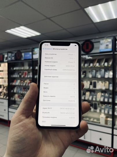 iPhone 11, 64 ГБ