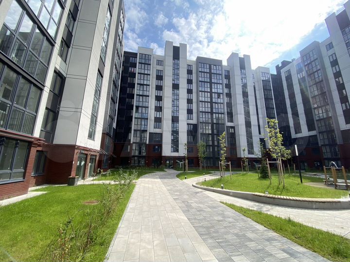 2-к. квартира, 68,3 м², 2/10 эт.