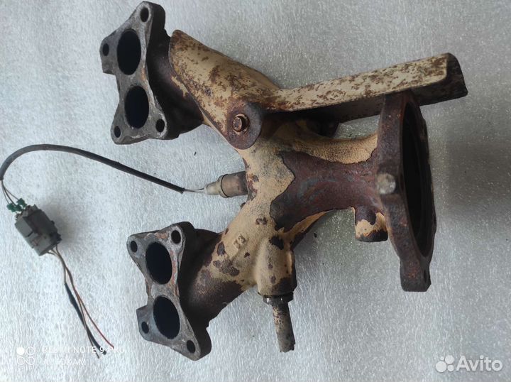 Коллектор выпускной Nissan Almera N15