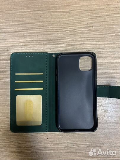Чехол на iPhone 11