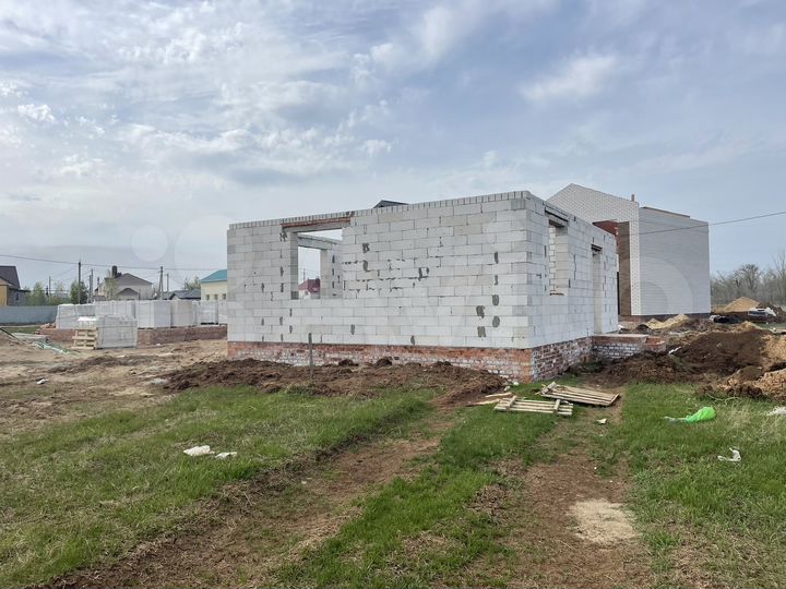 Дом 56 м² на участке 3,7 сот.