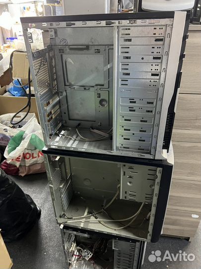 Корпусы компьютерные 8 шт