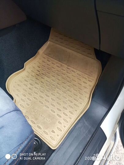 Автомобильные коврики резиновые