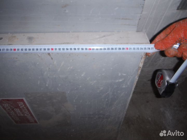 Дверь металлическая с коробкой и приточкой снизу