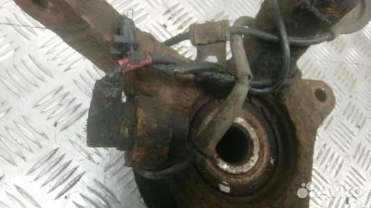 Ступица передняя левая hyundai santa FE 1 (YEA34K9