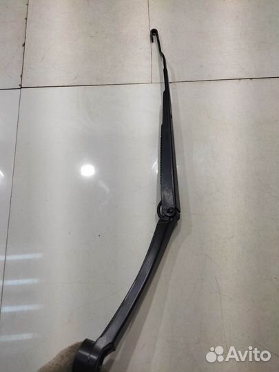 Поводок стеклоочистителя (левый) (Toyota Hilux)