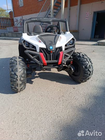 Детский электромобиль двухместный бу