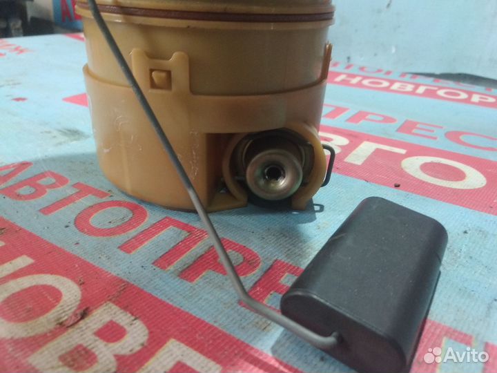 Бензонасос Nissan March K12