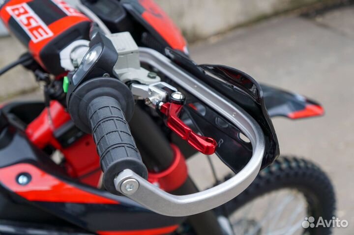 Мотоцикл BSE Z10 21/18