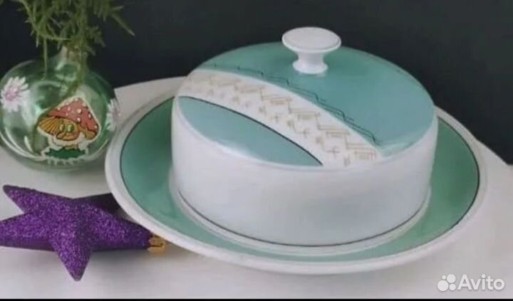 Предметы от чайного сервиза 