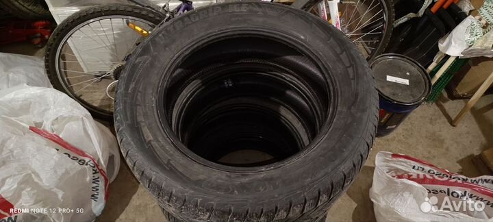 Goodyear UltraGrip Ice 225/60 R17 103T