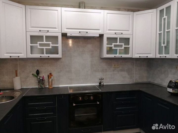 Кухонный гарнитур угловой