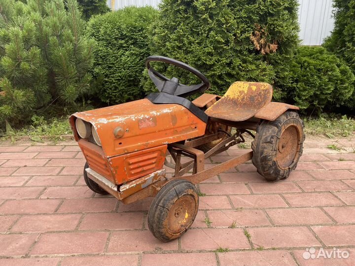 Детский Орленок педальный трактор