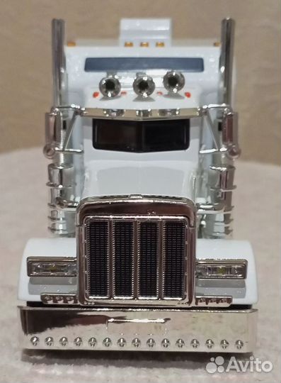 Модель тягача 