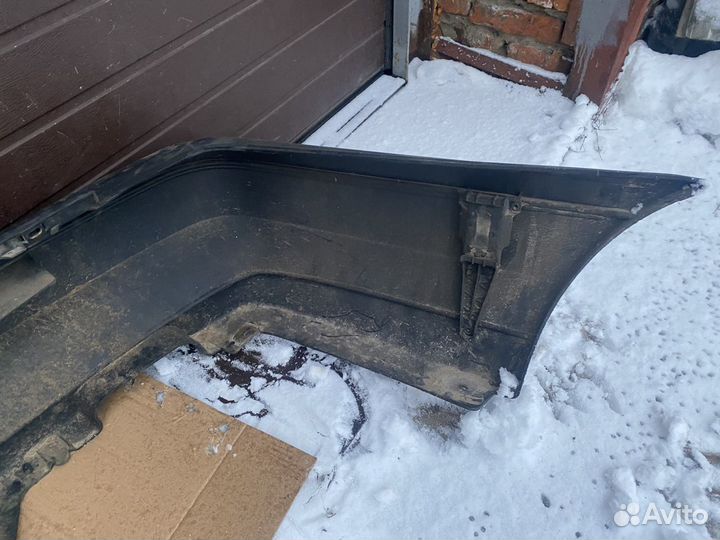 Задний бампер на Volkswagen Vento