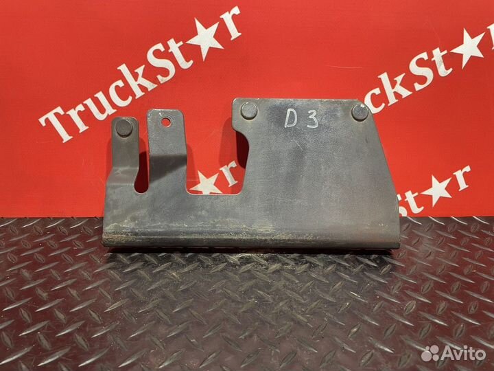 Кронштейн шумоизоляции левый Daf XF106