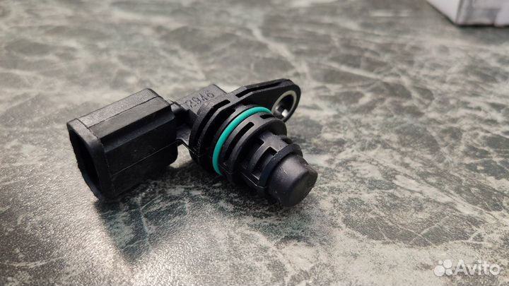 Датчик распредвала golf 6 1,4 tsi 122л.с caxa