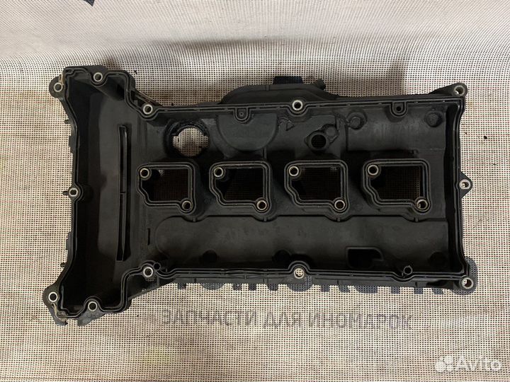 Клапанная крышка Mercedes 271 mot A2710100630