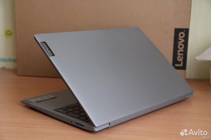 Ноутбук Lenovo IdeaPad S145