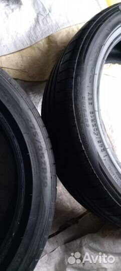 Tracmax X-Privilo TX3 245/40 R19 и 275/35 R19