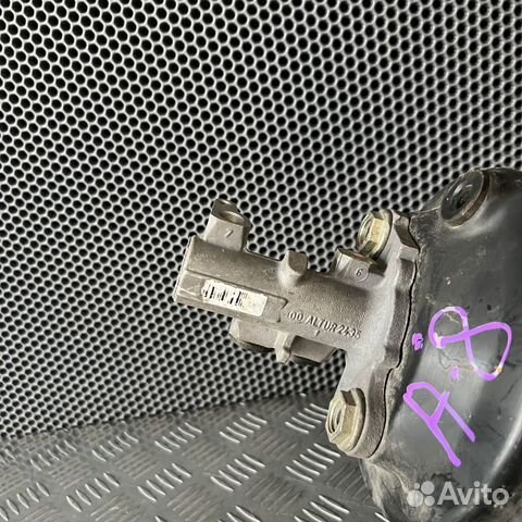 Цилиндр тормозной главный Audi A8