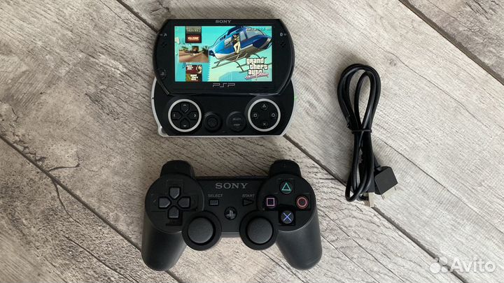 PSP Go + 900 игр + кабель тв + джой PS3 PSP-N1008