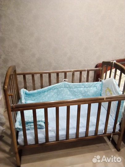 Кроватка для младенцев