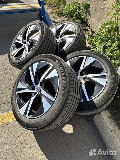 Летние колеса r20 Volvo XC90 R-Design 19-23 Мишлен