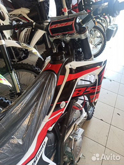 Кроссовый мотоцикл BSE Z4 250e 21/18 3