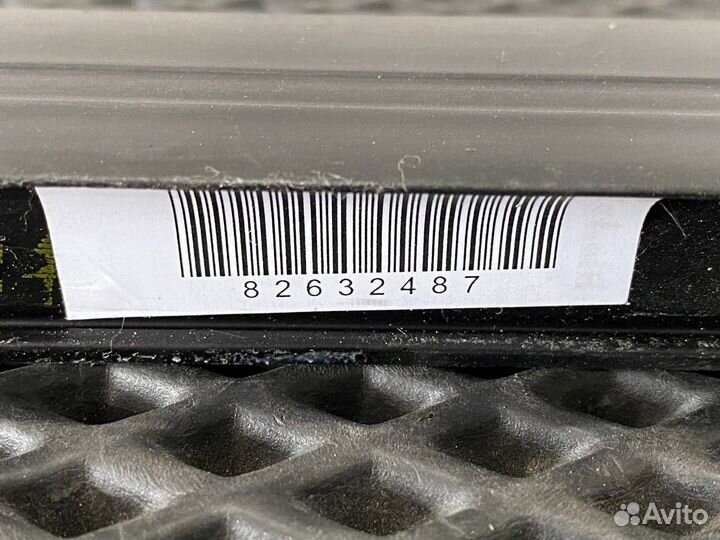 Резинка спойлера Volvo FH4 82632487