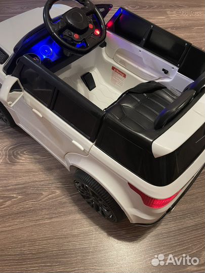 Детский автомобиль на аккумуляторе