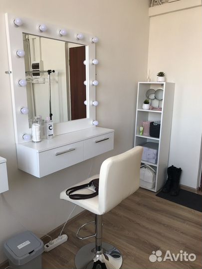 Мебель для салона красоты бу