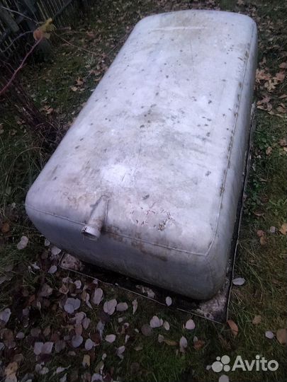 Емкость из алюминия пищевого