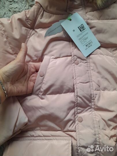 Зимняя куртка для девочки 140 размер