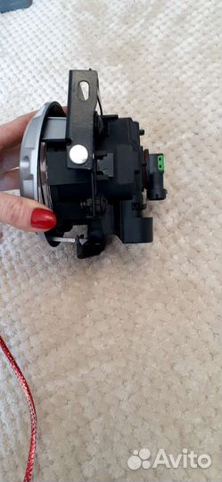 Противотуманная фара Mitsubishi Outlander Xl