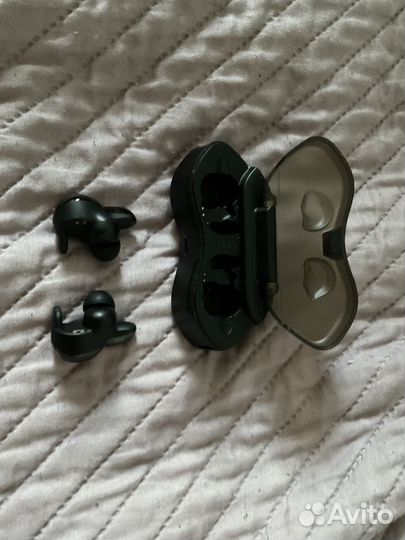 Беспроводные наушники Accesstyle Darkblack TWS