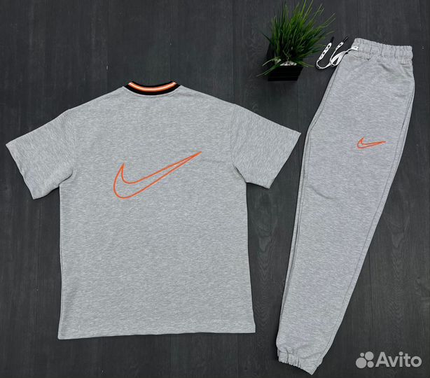 Костюм Nike