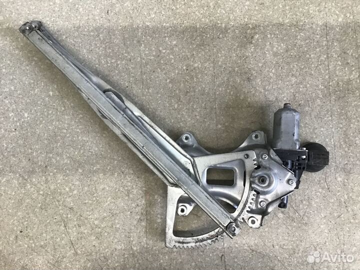 Стеклоподъемник электр. передний правый Toyota RAV