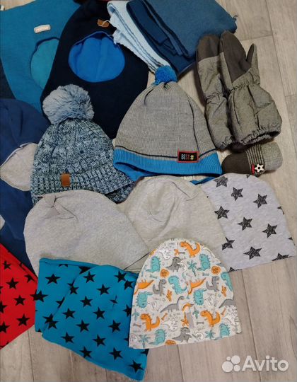 Пакет шапок на мальчика