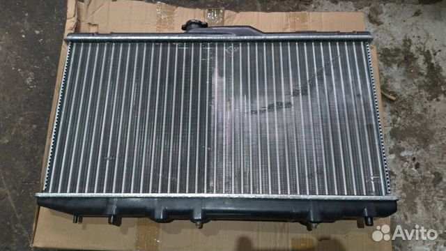 Радиатор охлаждения двигателя Toyota Corolla 1.3